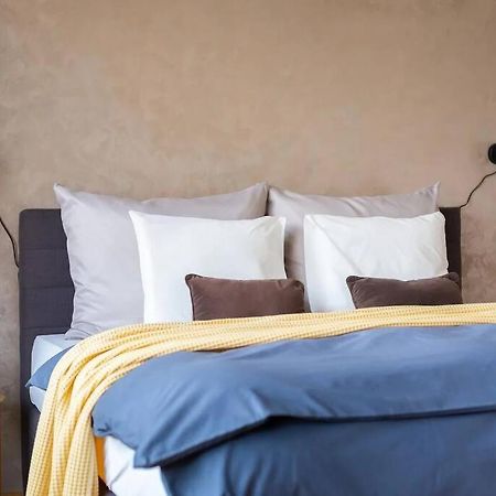Apartment W/ Free Garage Parking Prague Luaran gambar